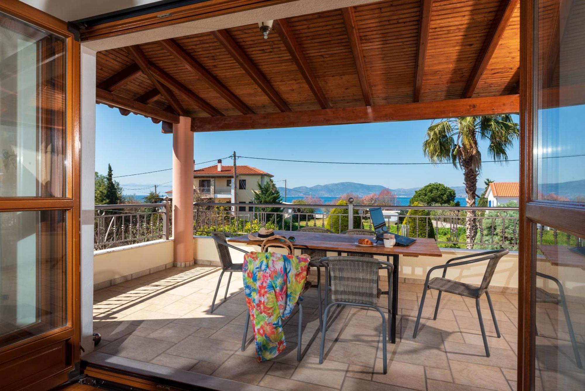 Christina'S Twin Palm Trees House Apartment Agria Exterior photo