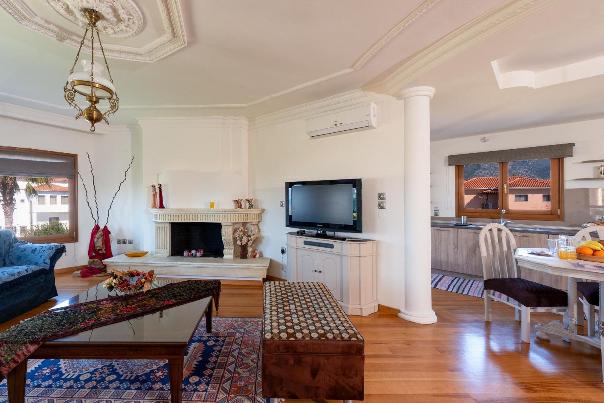 Christina'S Twin Palm Trees House Apartment Agria Exterior photo